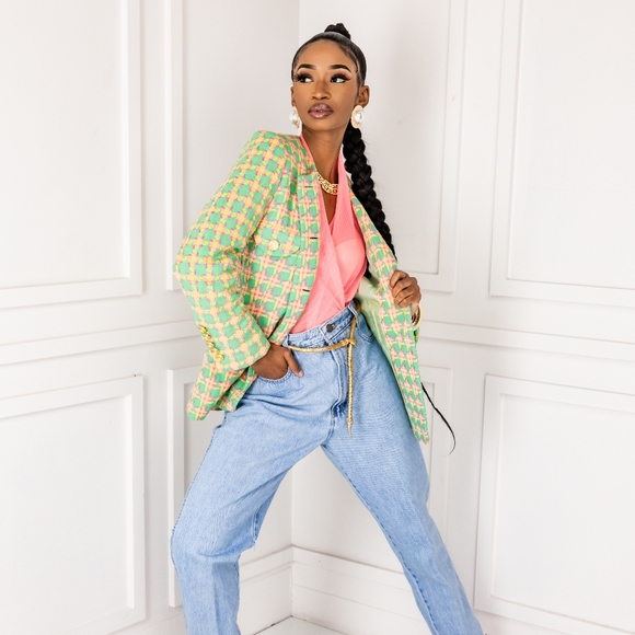 Meet your Posher, Phillina - Picture 2 of 4